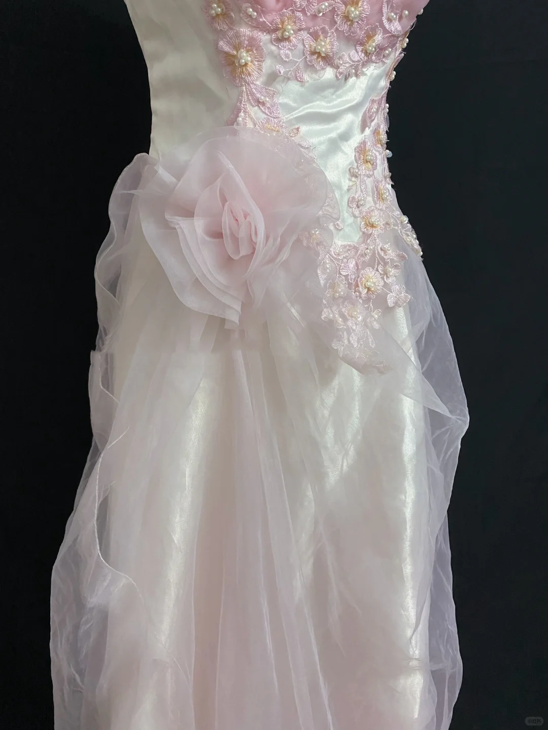 Blush Pink Spaghetti Strap Long Elegant Romantic Wedding Dress, Fitted Waist & Slim Fit gh8316
