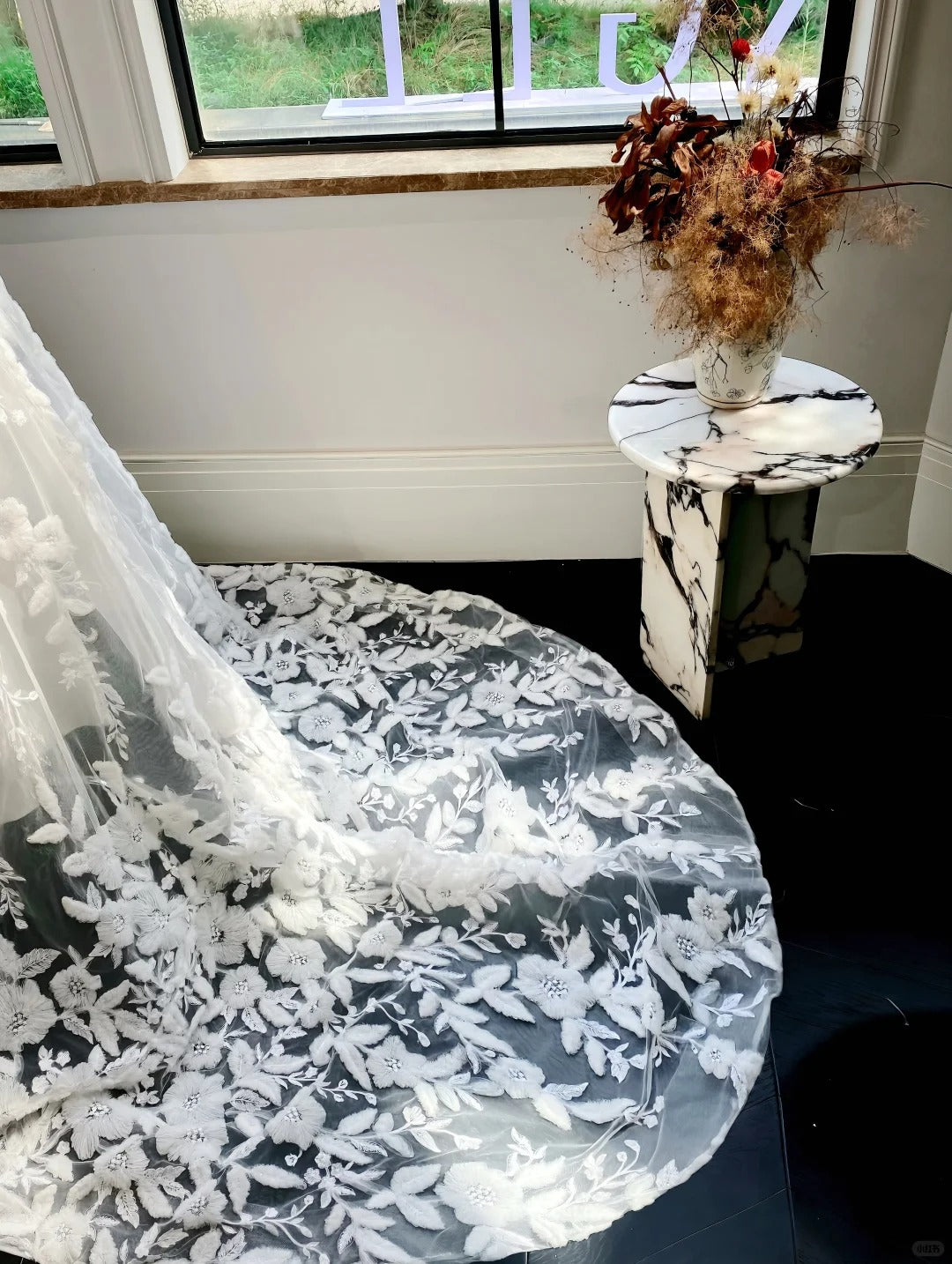 Girlhomeshops – Weißes, exquisites, langes, elegantes Feen-Hochzeitsballkleid gh5446