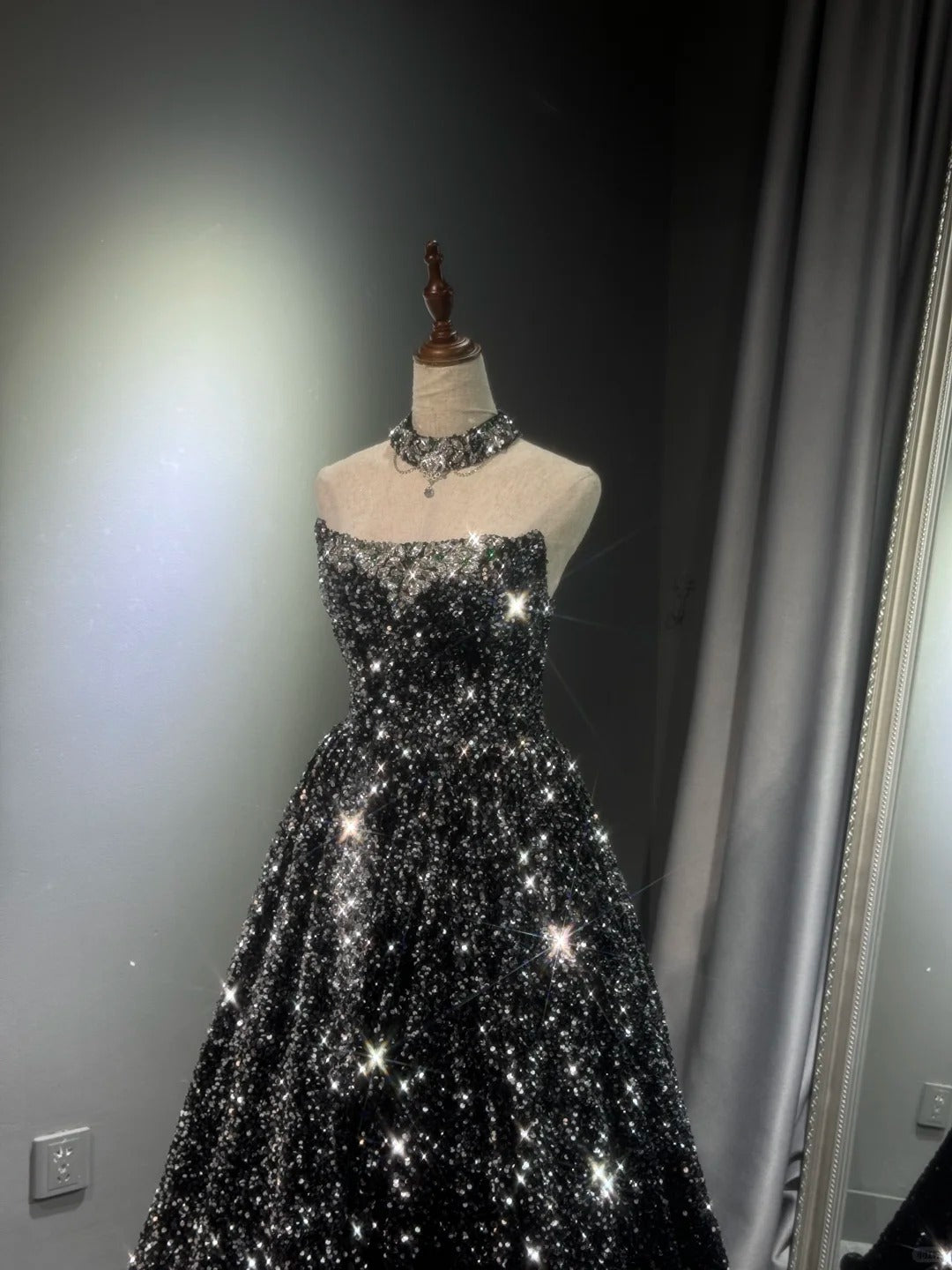 Girlhomeshops -Black silver gradient shimmering long sequined tulle ball gown evening dress gh5109
