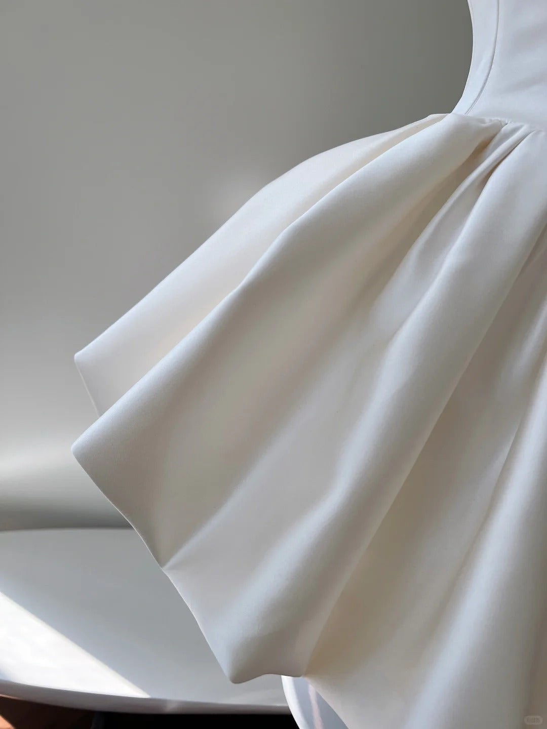 Moonlight Weißes kurzes Satin-Heimkehrkleid Partykleid gh4763