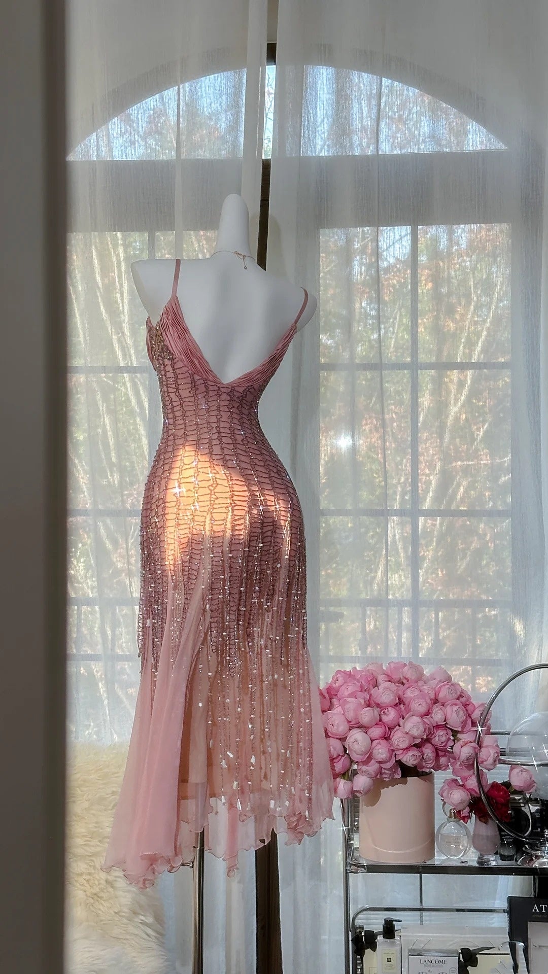 Rosa romantisches Feenkleid aus Chiffon mit exquisiter Perlenverzierung, mittellang/kurz, ideal für Dates und Partys (gh6912)