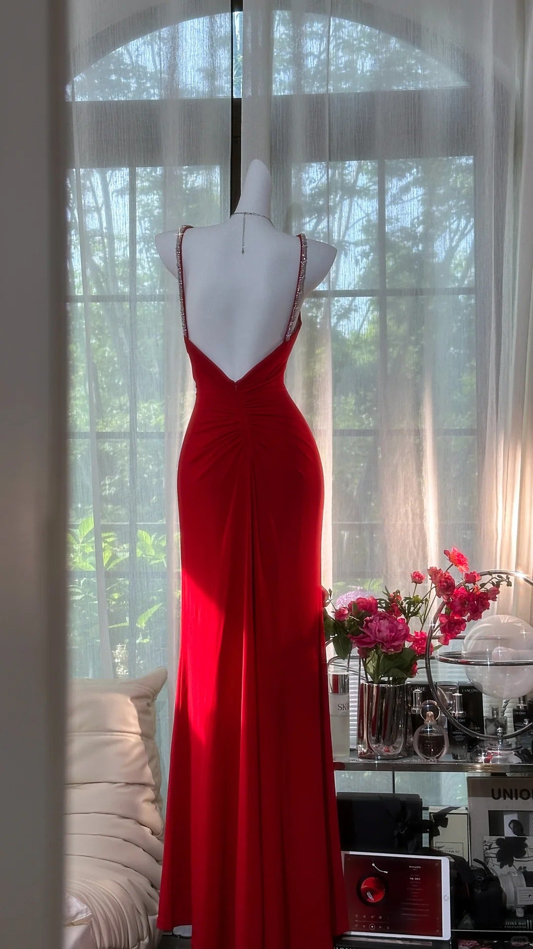 Rotes langes Satin-Ballkleid mit Strasssteinen, Abendkleid, Partykleid, Date-Kleid, Ballkleid gh4679