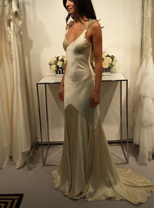 Ivory Long Satin Rhinestone Embellished Ball Gown Evening Dress Bridal Wedding Dress gh3032