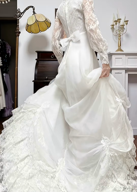 Ivory Vintage Tulle Lace Wedding Gown, V‑Neck With Frilled Stand Collar, Lace Lantern Long Sleeves, Lace Appliqués Empire Waist, Draped Ruched Skirt, Inner Lace Full Skirt With Long Train, Bridal Prom Dress gh8763