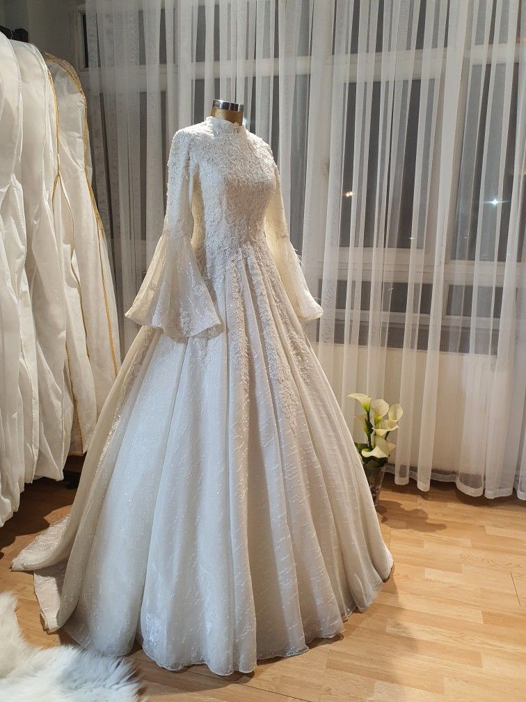 Vintage-Palastkleid im Palaststil mit hohem Kragen, Glockenärmeln und Spitze | Paillettenbesetztes Tüll-Ballkleid-Maxikleid für Hochzeit, Braut, Abendveranstaltung, Verlobung, Bankett gh6412