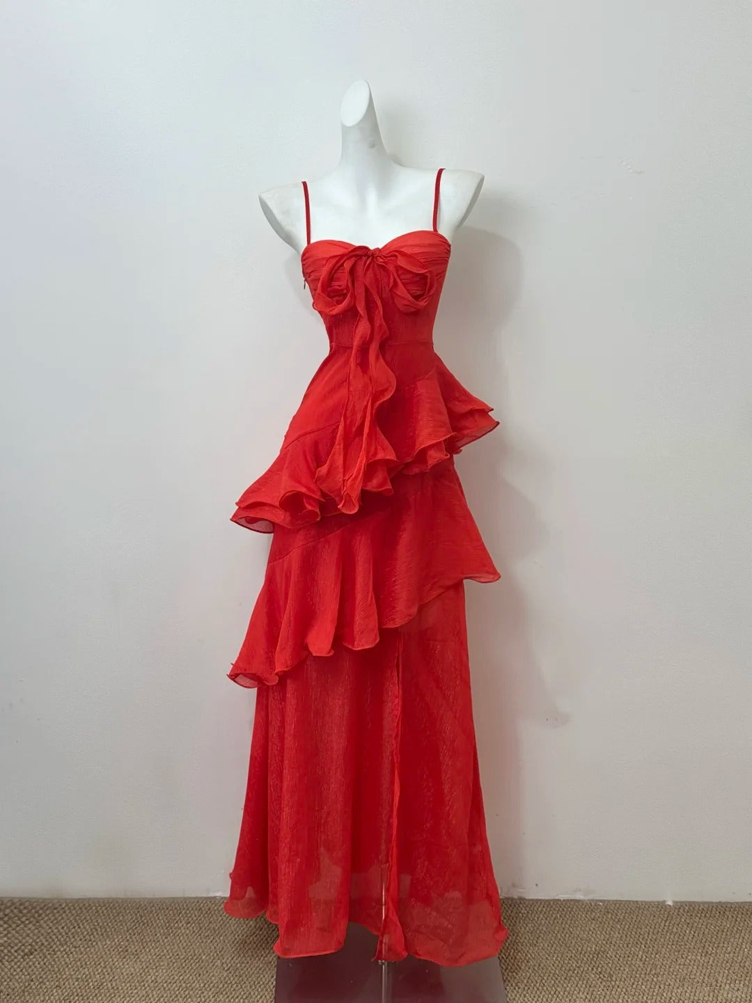 Robe de soirée longue en mousseline de soie, élégante et romantique, rouge brillant, à volants, robe de bal, gh4051