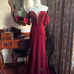 Robe longue sirène à manches bouffantes et épaules dénudées, style mondain vintage | Robe longue en velours bordeaux avec traîne et perles, idéale pour un gala, des fiançailles ou un bal rétro (gh6422)