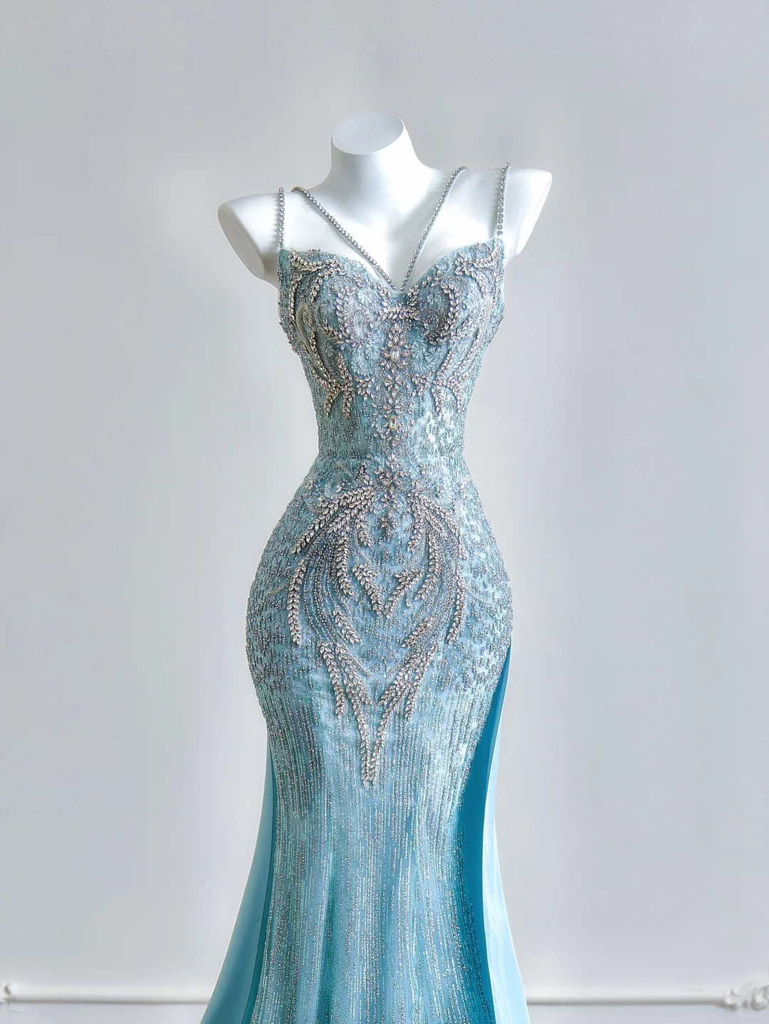 Girlhomeshops - Robe de bal longue en tulle bleu aqua avec perles et queue de sirène gh5484