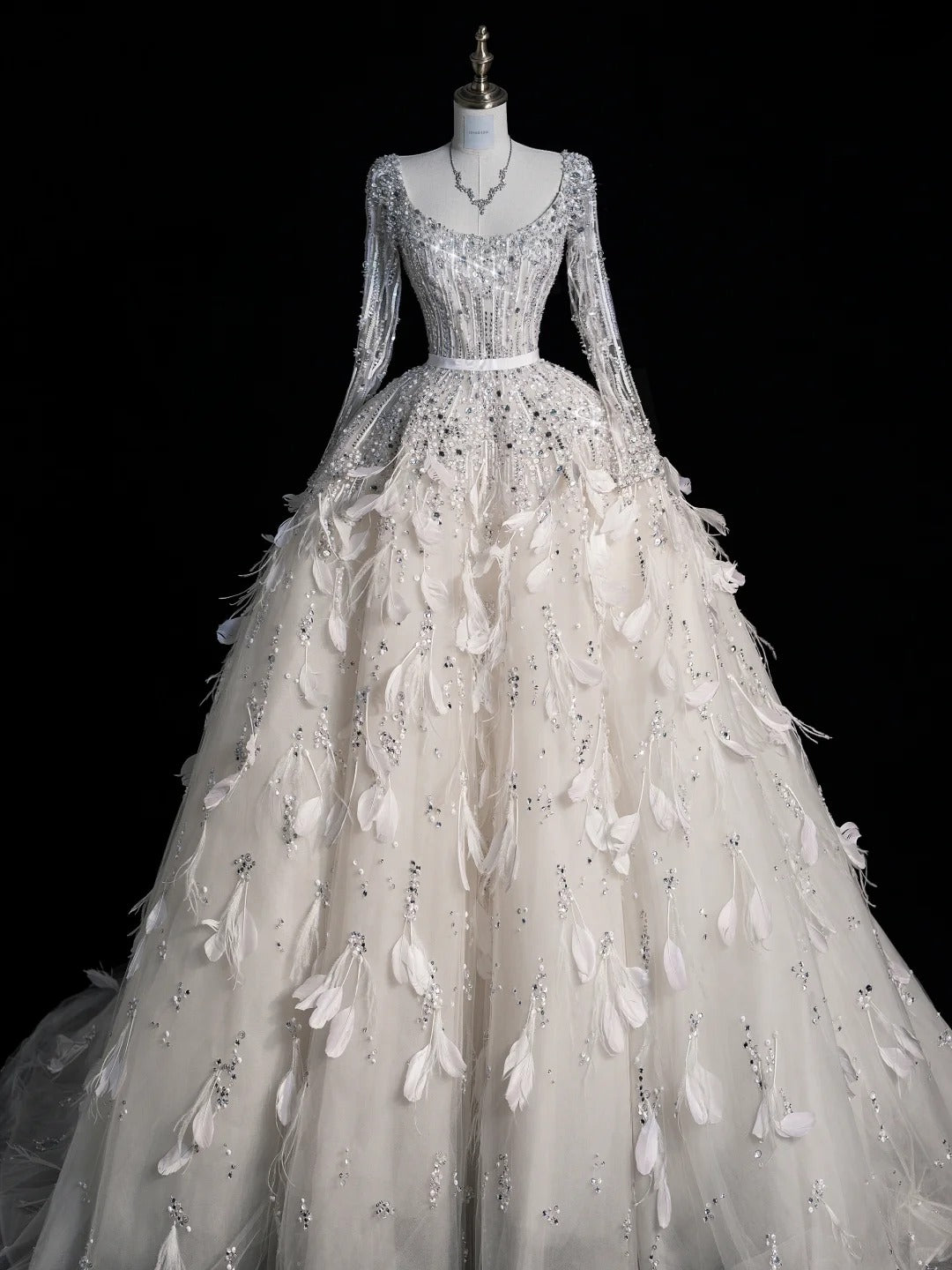 Weiße, silberne Pailletten, luxuriös, funkelnd, wunderschön, elegant, wunderschön, exquisite Perlen, lange Pailletten, bodenlange Ärmel, Ballkleid, Abendkleid, Hochzeitskleid, Saudi-Arabien, Kleid gh4111