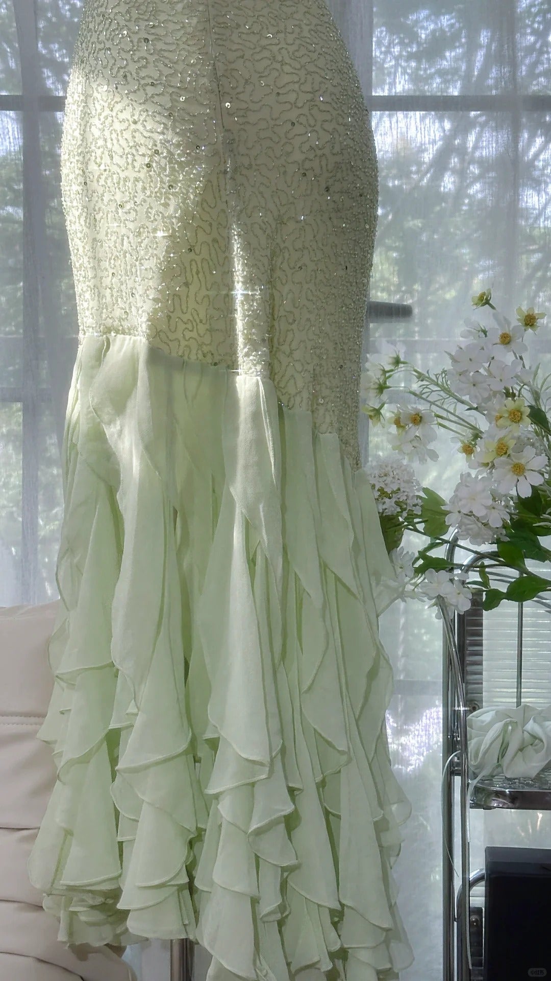 Grünes glänzendes Rüschen-langes Pailletten-Ballkleid-Abendkleid-Partykleid gh4319