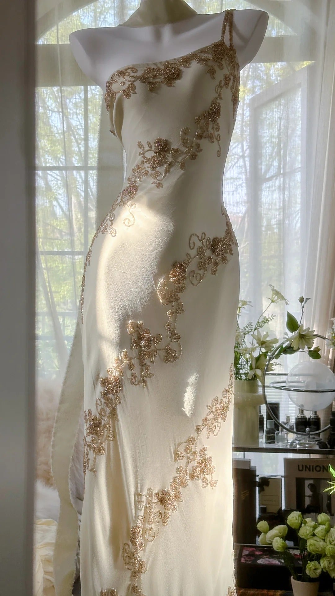Elfenbein/Grün Vintage Fashion One Shoulder Exquisite Perlen Langes Chiffon Ballkleid Geburtstagspartykleid Cocktailpartykleid Abendkleid Ballkleid gh3971