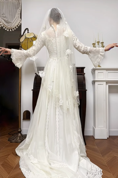 Ivory Vintage Lace Chiffon Wedding Dress, Bell Long Sleeve Bridal Prom Gown gh8738