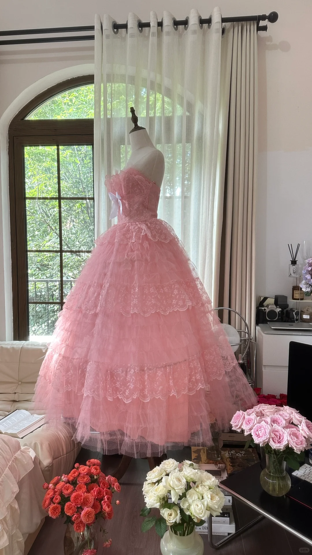Rosa süße Mode elegante exquisite Spitze Bogen lange Tüll Spitze Prinzessin Ballkleid Abendkleid Geburtstagskleid Erwachsene Zeremonie Kleid gh4033