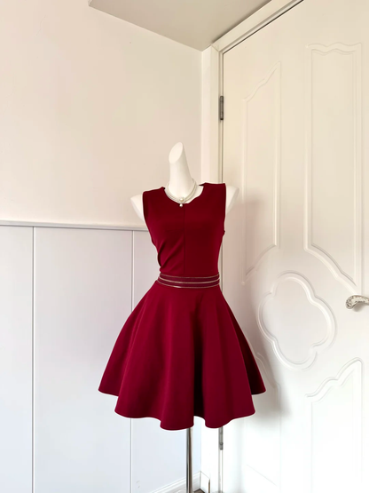 Burgundy Sleeveless Rhinestone‑Waist‑Chain A‑Line Skater Short Party Dress, Homecoming Gown gh9245