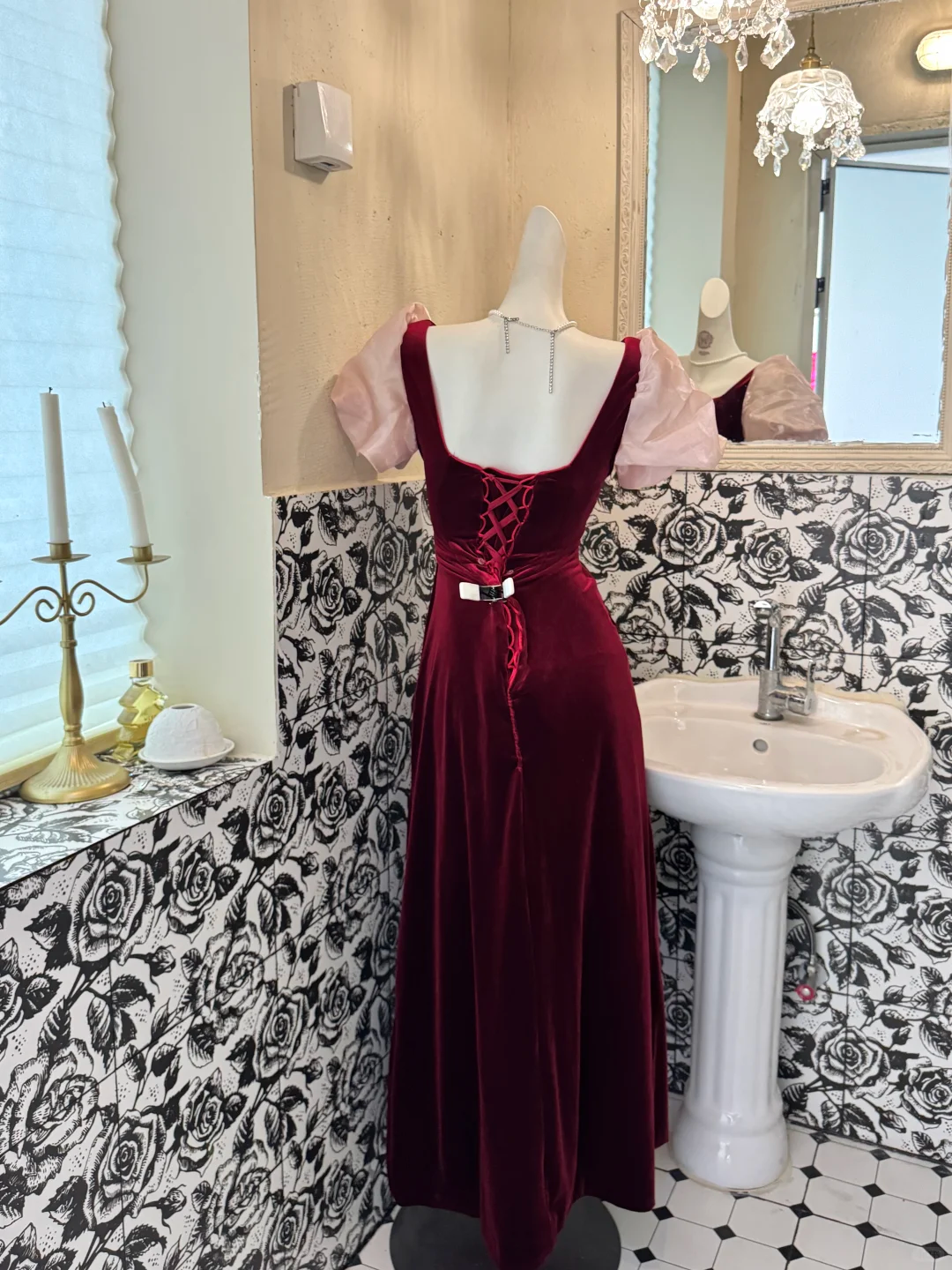 Burgundy Square Neck Puff Sleeve Waist-Cinched Fitted Elegant Vintage Romantic Gown gh7557