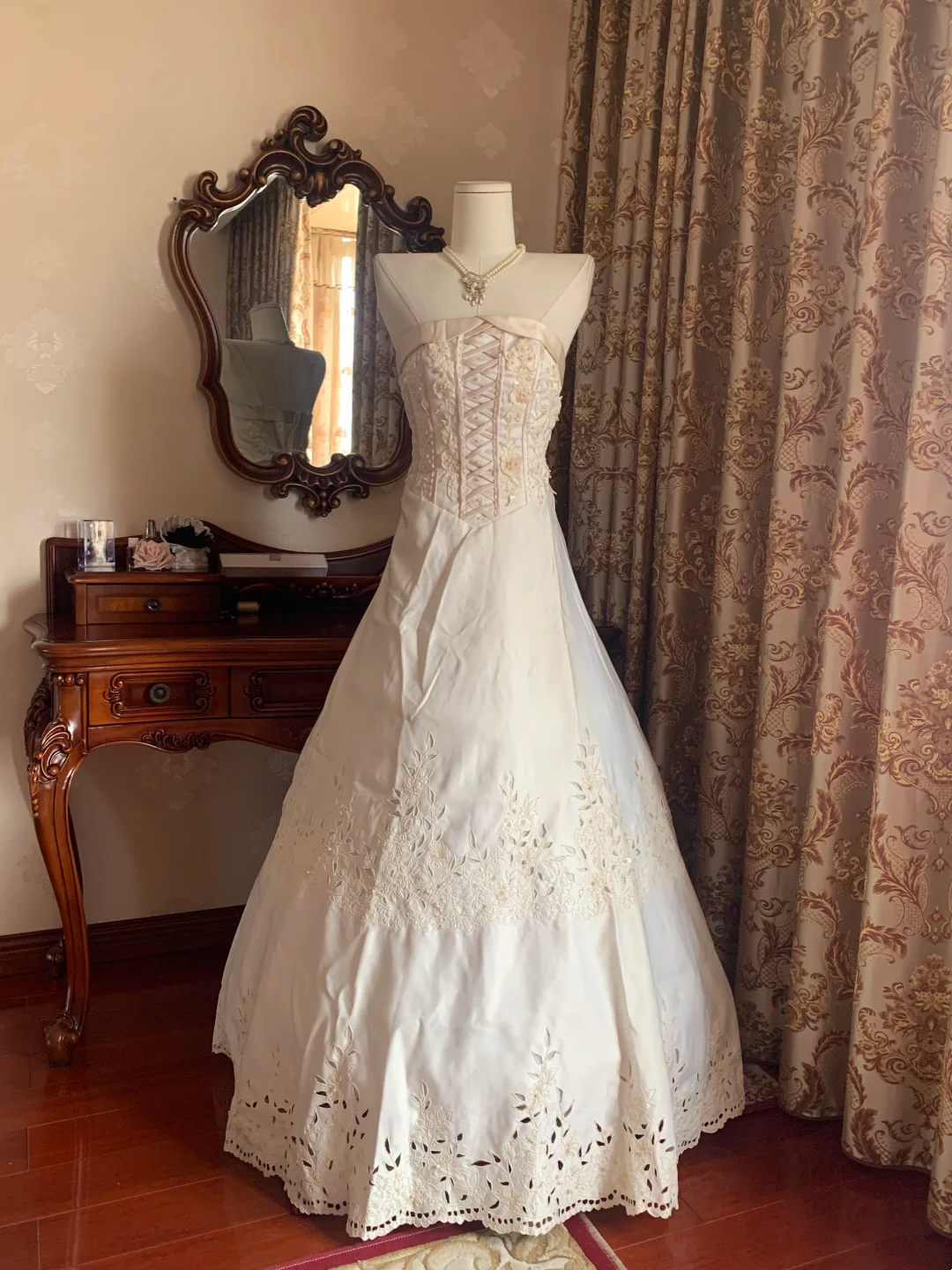 Ivory Strapless Waist-Cinched Voluminous Skirt Prom Gown, Birthday Dress, Bridal Wedding Gown gh7268