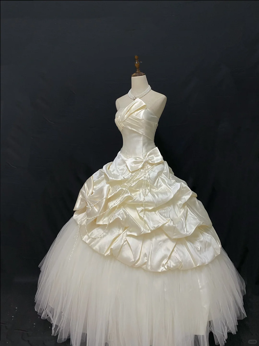 Light Apricot Satin Strapless Romantic Gown, Cinched Waist, Voluminous Princess Skirt, Wedding Dress & Bridal Gown gh8222