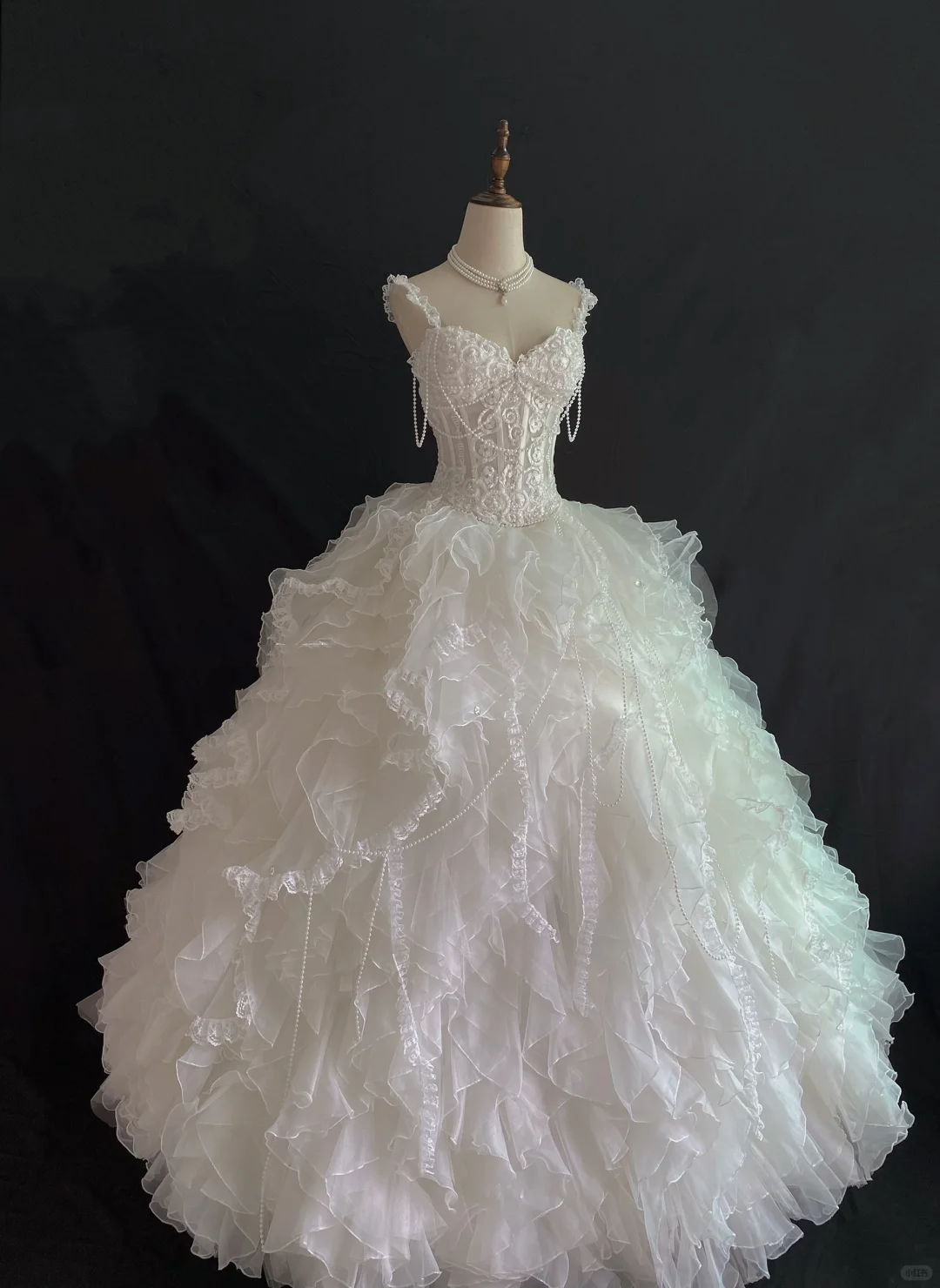 White Spaghetti Strap Lace Romantic Luxury Gown, Cinched Waist, Voluminous Princess Skirt, Wedding Dress & Bridal Gown gh8268