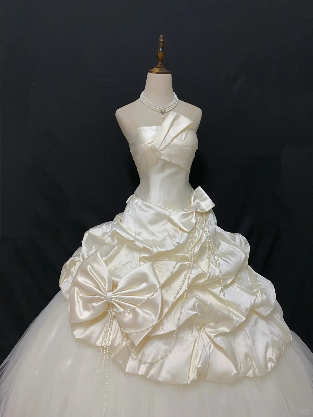 Light Apricot Satin Strapless Romantic Gown, Cinched Waist, Voluminous Princess Skirt, Wedding Dress & Bridal Gown gh8222
