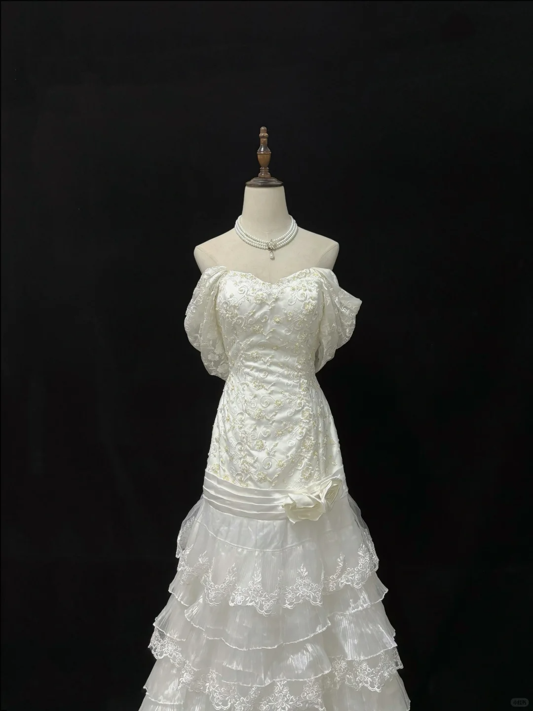 White Off Shoulder Vintage Romantic Long Gown, Embroidered Design, Cinched Waist & Slim Fit, Wedding Dress & Bridal Gown gh8177