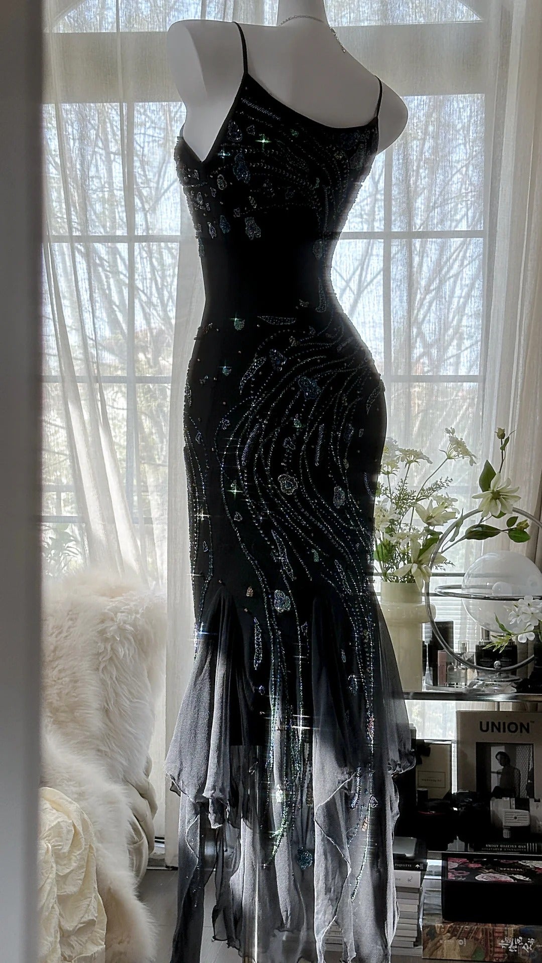 Schwarzes, glänzendes, luxuriöses, wunderschönes, exquisites, perlenbesetztes, langes Meerjungfrauenkleid aus Chiffon, Feenballkleid, Abendkleid, Hochzeitsgast, Partykleid, Ballkleid, Verabredungskleid, Abschlussballkleid, gh3992
