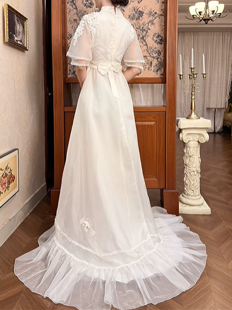 Ivory Vintage Tulle Wedding Gown, High Neck, Flare Mid‑Sleeves, 3D Floral Lace Appliqués, Empire High Waist, Multi‑Ruffle Hem Long Train Prom Dress gh8635