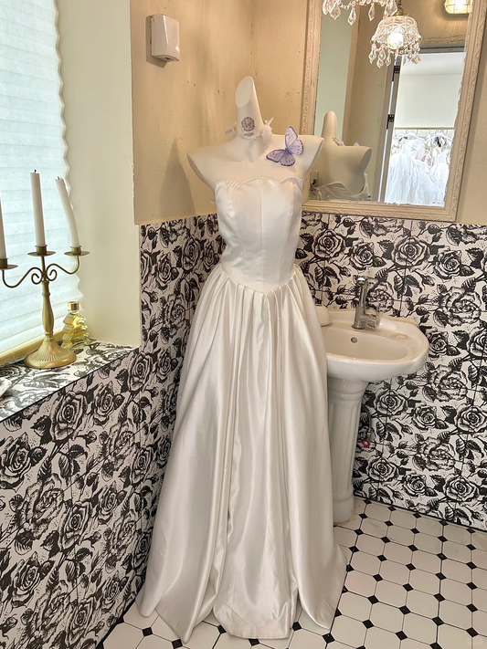 Ivory Strapless Long Romantic Dress with Cinched Waist and Full Flared Skirt, Wedding Gown gh7774