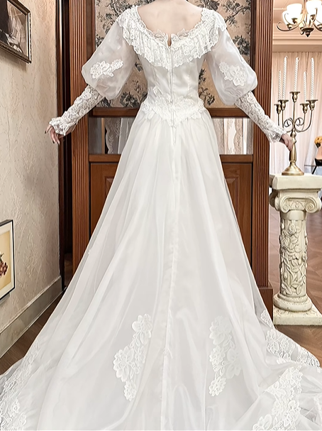 Ivory Vintage Tulle Wedding Prom Dress, V‑Neck Ruffled Lace Trim, Puff Lace Long Sleeves, Multi‑Tier Lace Bands, A‑Line Long Train gh8692