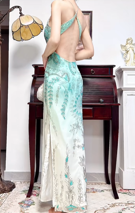 Mint‑Green‑White Ombré Vintage Halter Prom Gown, All‑Over Hand‑Beaded Embroidery, Geometric & Floral Motifs, Fitted Bodycon Mermaid Silhouette, Side High Slit, Evening Prom Dress gh8817