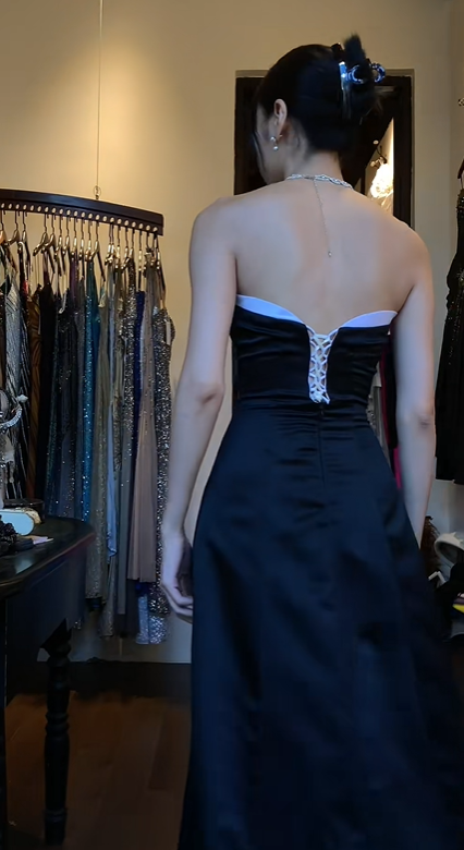 Strapless Black Satin Evening Gown White Floral Embroidery Contrast Liner Front Slit Vintage Long Prom Dress gh9700