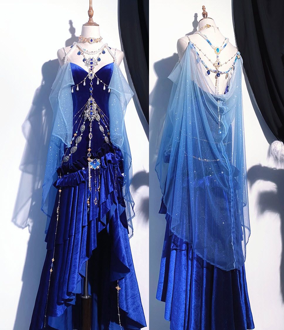 Robe de soirée élégante et délicate, bleu/bordeaux, bretelles spaghetti, longue, volantée, en velours, gh4169