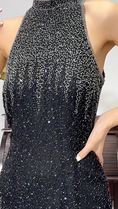 Black‑Vintage‑Evening‑Gown Halter‑High‑Neck Cutaway‑Shoulder All‑Over‑Hand‑Beaded‑Sequins Bodycon‑Column Floor‑Length Prom Dress gh8821