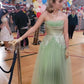 Hellgrünes, elegantes, langes Tüll-Ballkleid mit Retro-Stil, Abendkleid für Abschlussball, gh3669