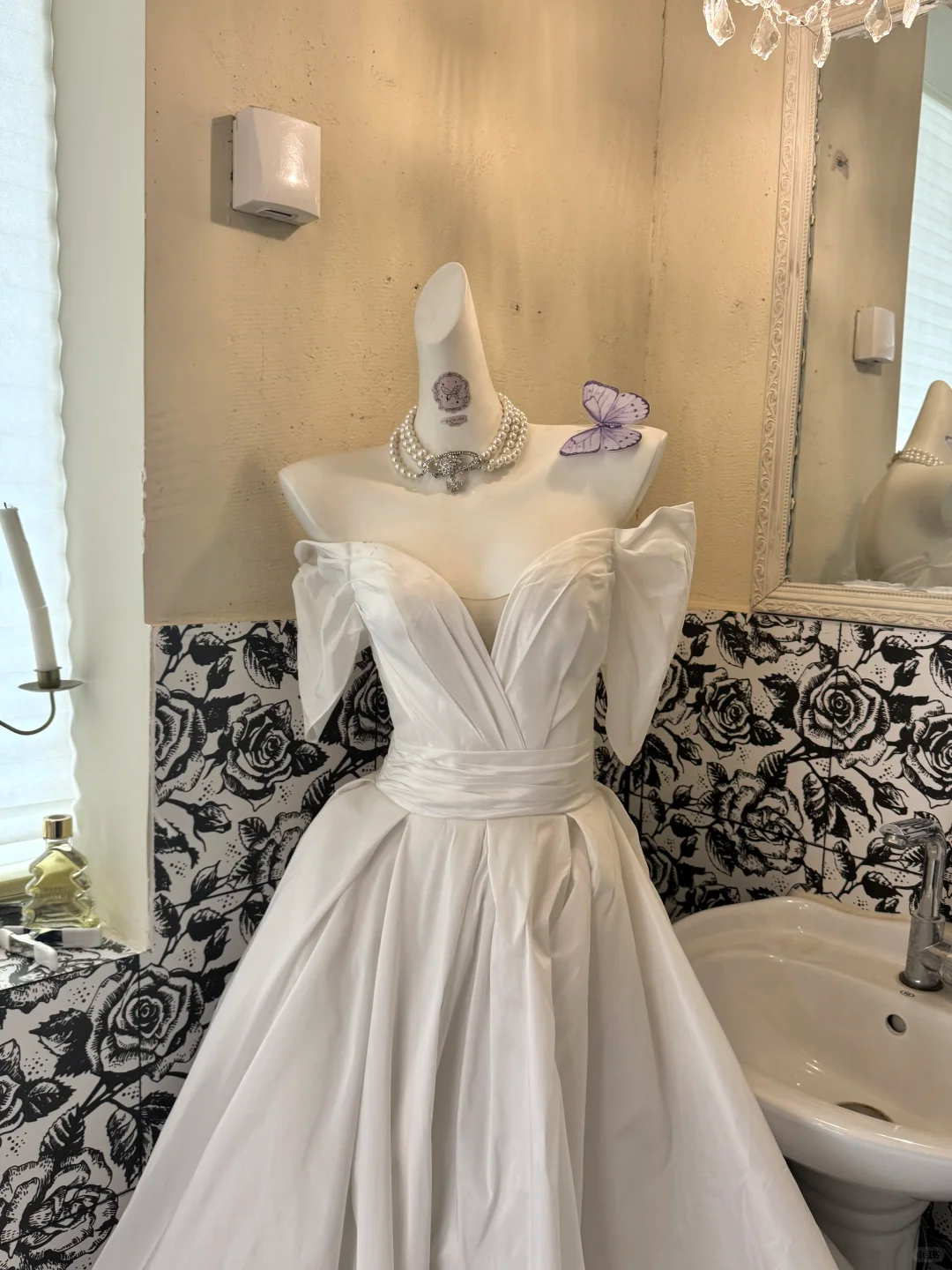 Ivory Strapless Waist-Cinched Full Flared Skirt Long Grand Romantic Dress, Wedding Gown gh7730