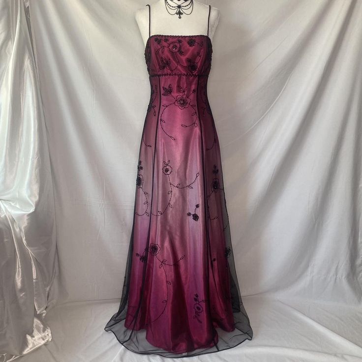 Burgundy Spaghetti Straps Exquisite Beaded Long Tulle Ball Gown Evening Dress gh3208