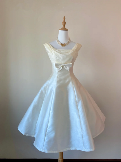 White Vintage Strap Fitted Waist Flared Evening Gown gh7139