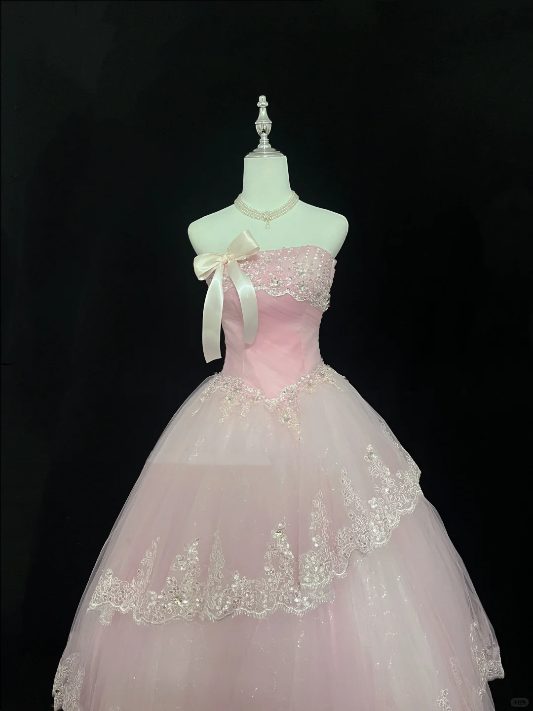 Blush Pink Gradient Strapless Cinched Waist Voluminous Skirt with Lace Trim Romantic Dress, Wedding Gown gh8054