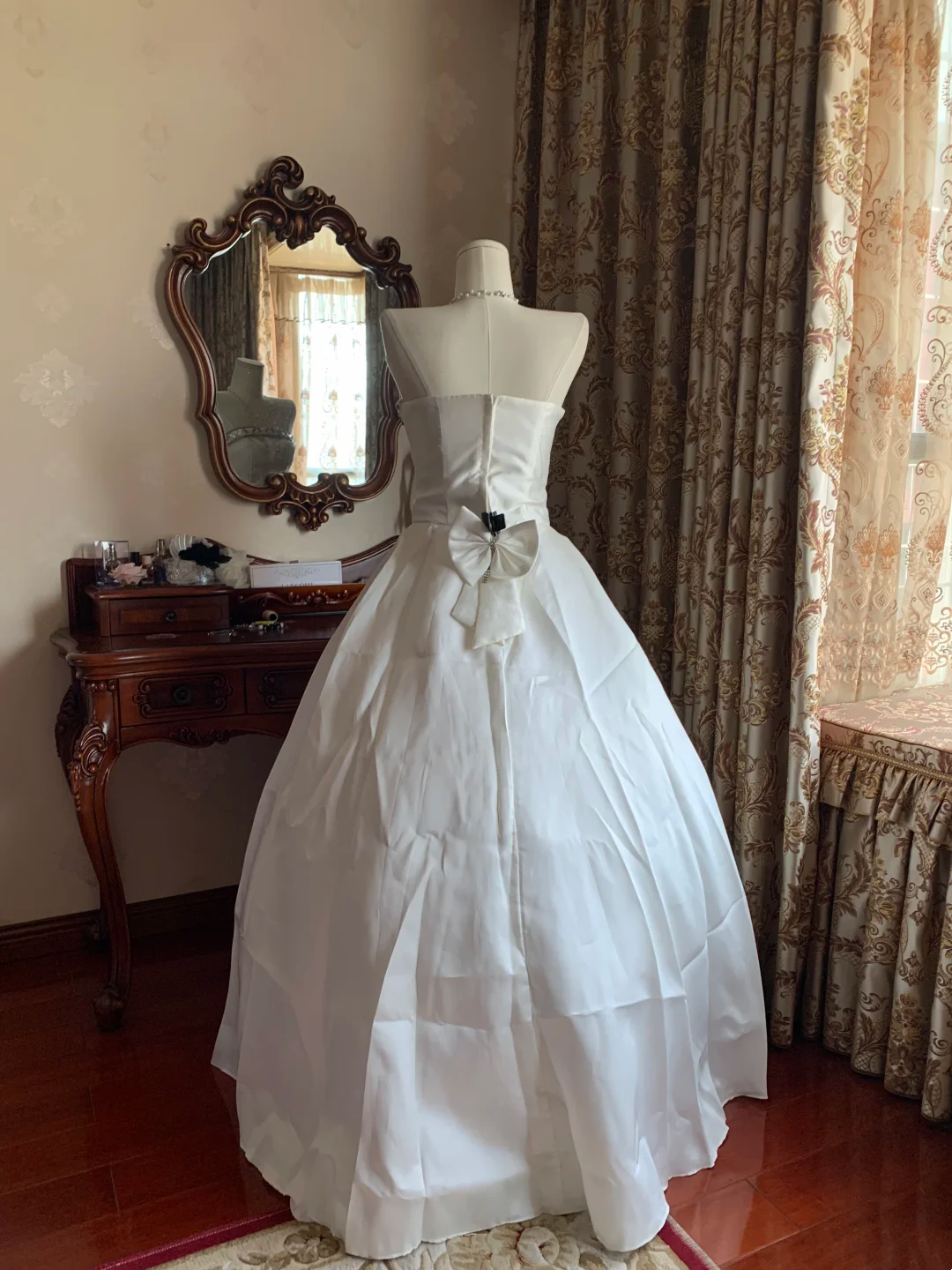 White Strapless Waist-Cinched Voluminous Skirt Prom Gown, Birthday Dress, Graduation Gown gh7239