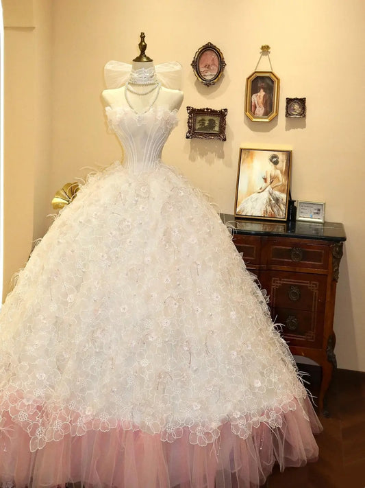 girlhomeshops-Verträumtes Brautkleid im Prinzessinnenstil, weiß, Tüll, rosa, gefüttert, trägerlos, bodenlang, gh5881