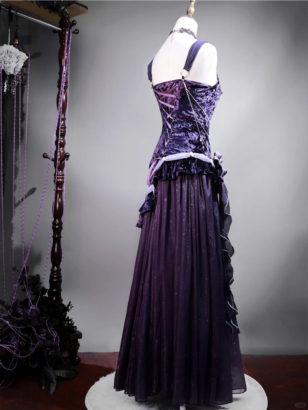 Girlhomeshops - Robe longue de bal en satin et velours violet brillant, tenue de fête d'anniversaire, gh5349