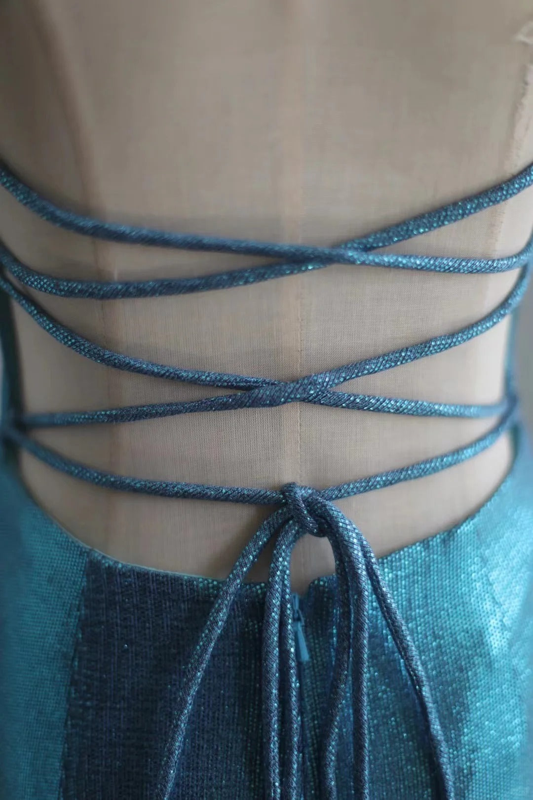 Blaues elegantes Satin-Lang-Meerjungfrauen-Schlankschnitt-Bodenlanges Ballkleid-Abendkleid-Abschlussballkleid gh4201