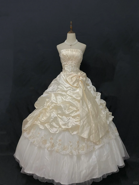 Light apricot strapless romantic gown with cinched waist and voluminous princess skirt, wedding dress & bridal gown gh8223