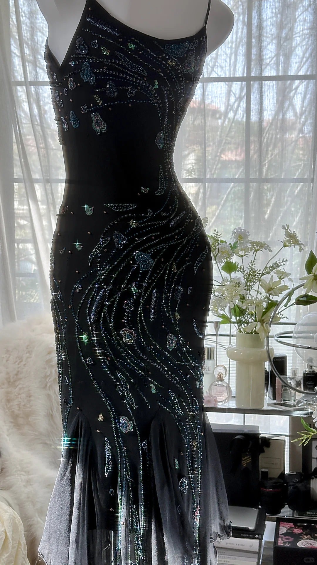 Schwarzes, glänzendes, luxuriöses, wunderschönes, exquisites, perlenbesetztes, langes Meerjungfrauenkleid aus Chiffon, Feenballkleid, Abendkleid, Hochzeitsgast, Partykleid, Ballkleid, Verabredungskleid, Abschlussballkleid, gh3992
