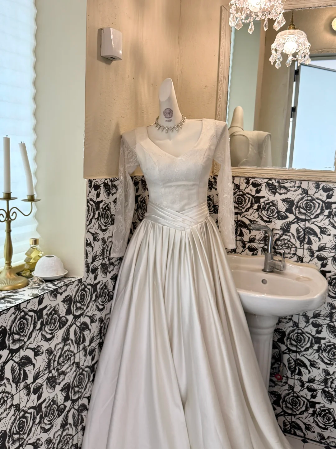 White Lace Long Sleeve Waist-Cinched Fitted Long Vintage Elegant Romantic Dress, Wedding Gown gh7528