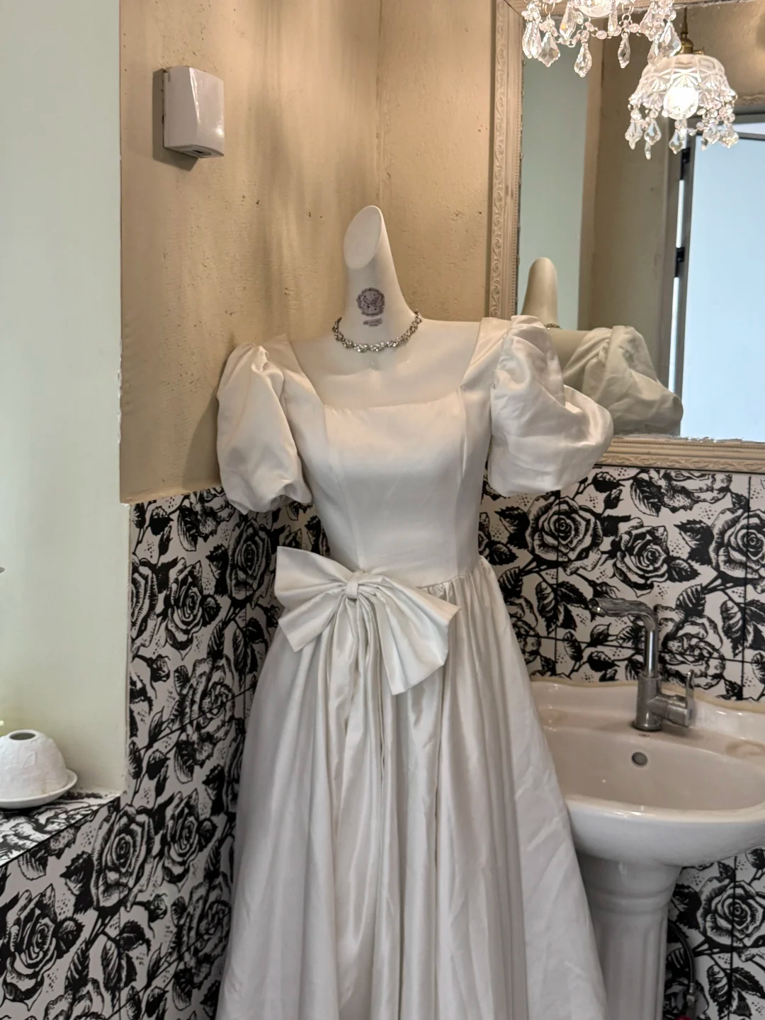 White Square Neck Puff Sleeve Waist-Cinched Full Flared Romantic Dress, Wedding Gown gh7520