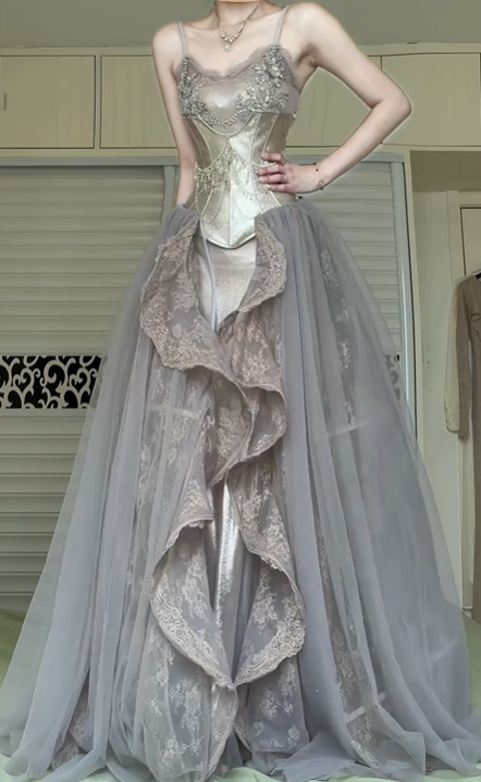 Silver‑Grey Spaghetti Strap Corset Ball Gown, Heavy Beaded Lace Overlay High‑Slit Tulle Formal Prom Dress gh9030