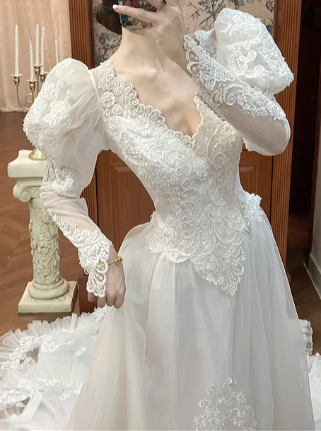 White Vintage Tulle Wedding Gown, V‑Neck Leg‑of‑Mutton Puff Long Sleeves, Tulle Lace Embroidered Long Sleeves, Heavy Lace Appliqués Fitted Bodice, A‑Line Long Train With Multi‑Layer Ruffle Lace Hem, Prom & Wedding Dress gh8666