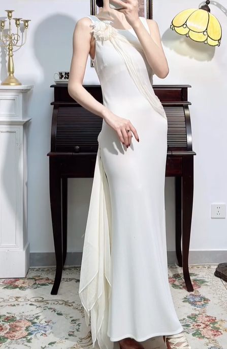 Off‑White Vintage Halter Sleeveless 3D‑Flower Diagonal‑Draped‑Sash Asymmetrical‑Train Mermaid Evening Prom Gown gh8802