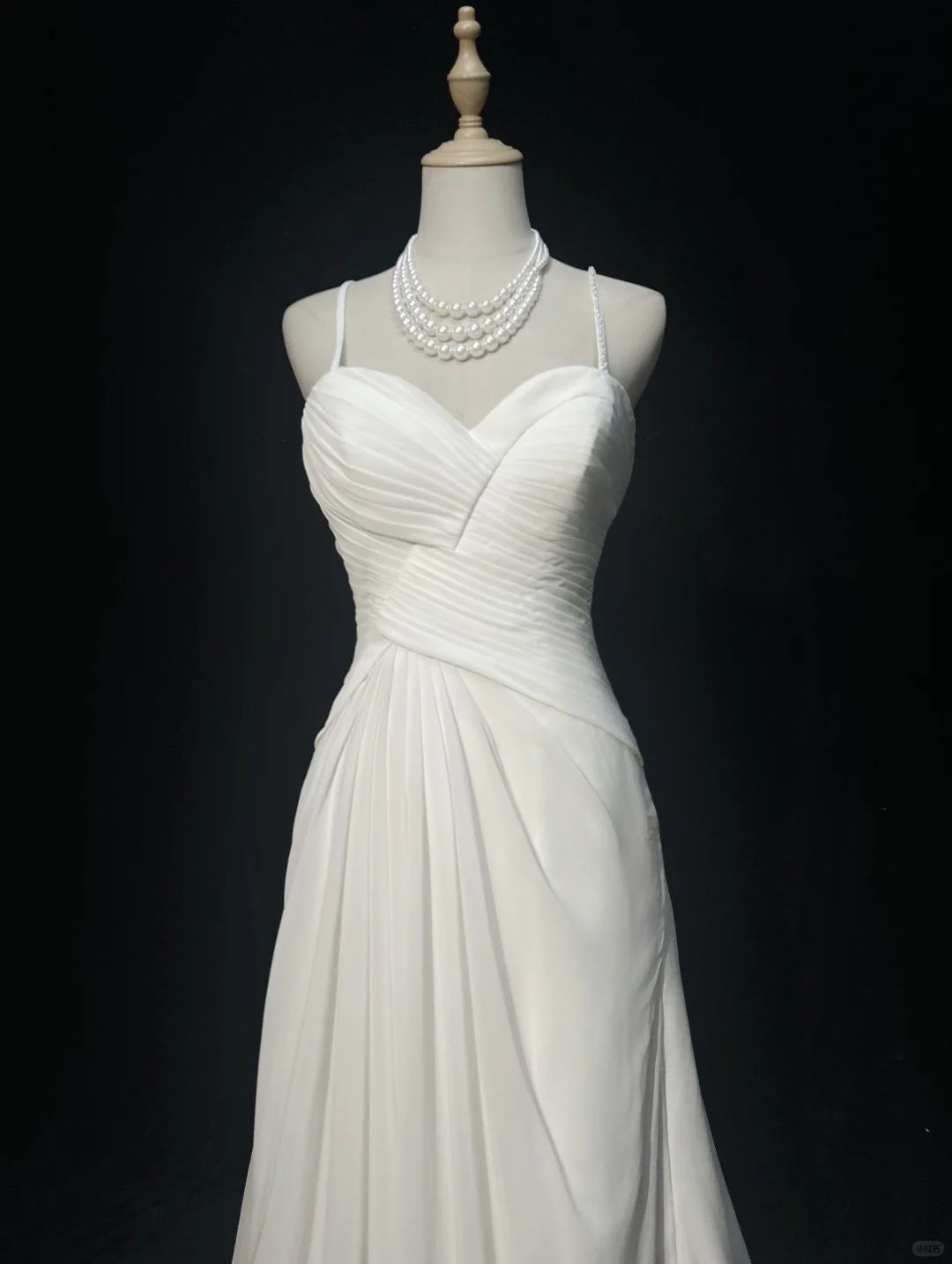✨Girlhomeshops-White Spaghetti Strap Sweetheart Chiffon Wedding Gown Sweep Train gh10145