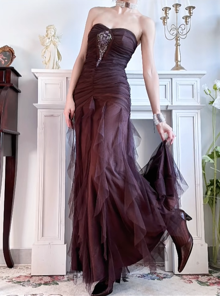 Wine‑Brown Vintage Strapless Sweetheart Prom Gown, Exquisite Rhinestone Applique On Bust, Ruched Tulle Bodice & Waist, Irregular Layered Ruffled Tulle Mermaid Floor‑Length Evening Dress gh8822